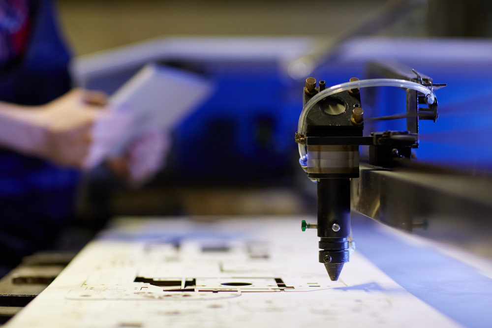 servicii CNC